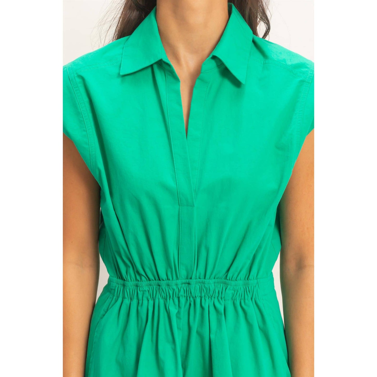Double Zero - Sleeveless Collared Shirred Mini Dress: GREEN