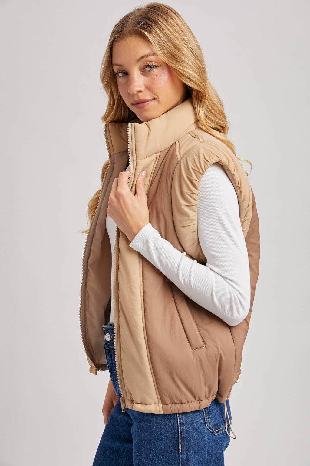 Bluivy - CONTRAST PUFFER ZIPPER DOWN VEST: LATTE COMBO / M