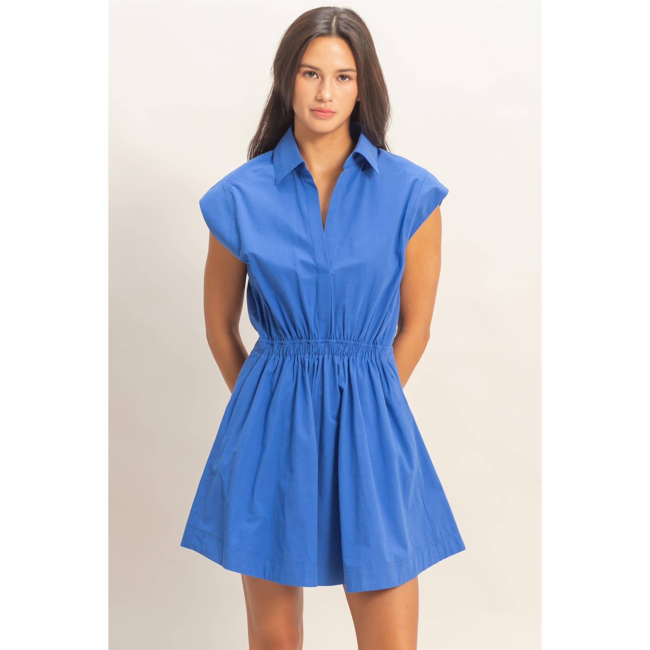 Double Zero - Sleeveless Collared Shirred Mini Dress: GREEN