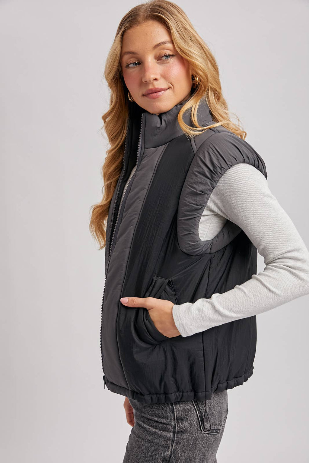 Bluivy - CONTRAST PUFFER ZIPPER DOWN VEST: LATTE COMBO / M