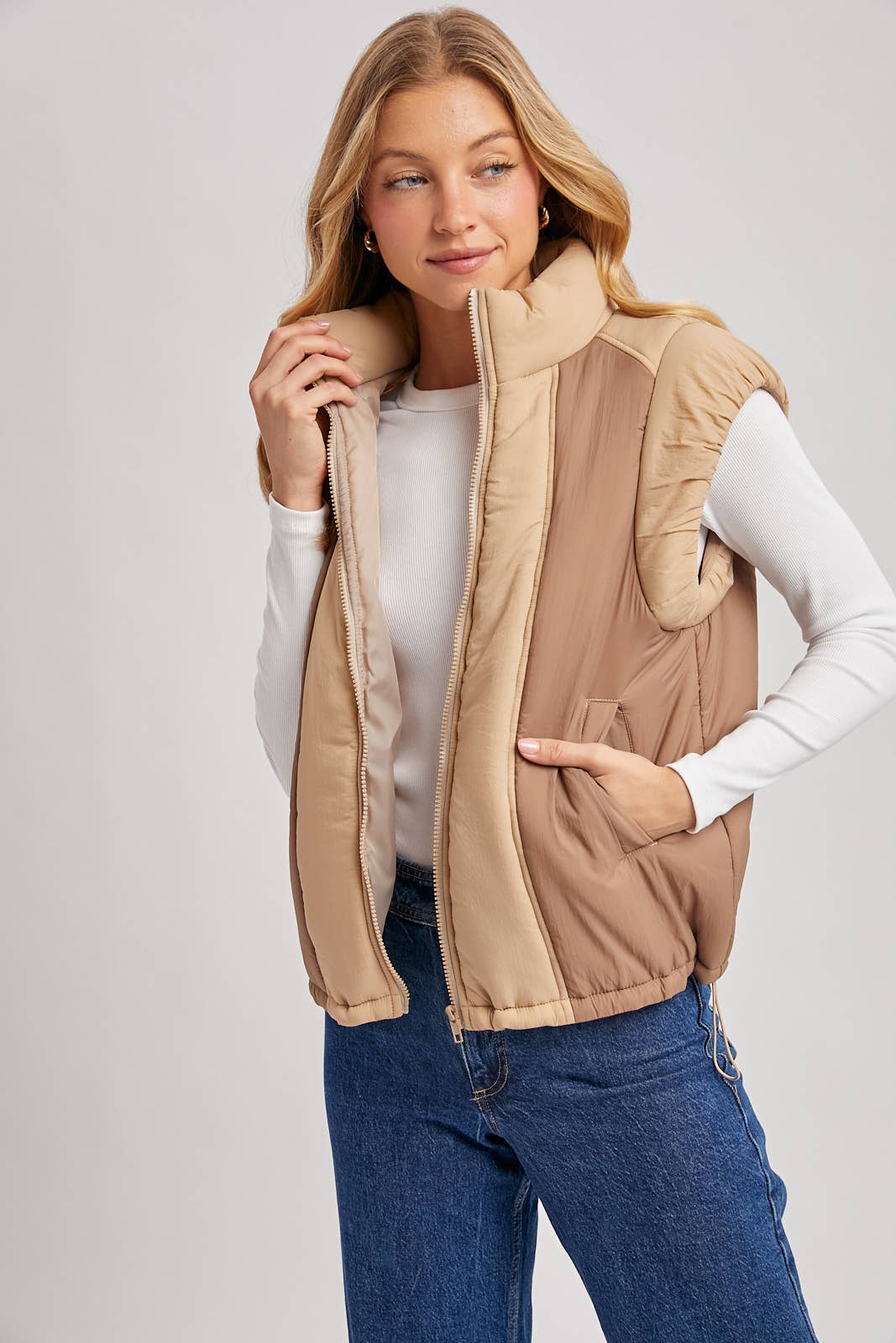 Bluivy - CONTRAST PUFFER ZIPPER DOWN VEST: LATTE COMBO / M
