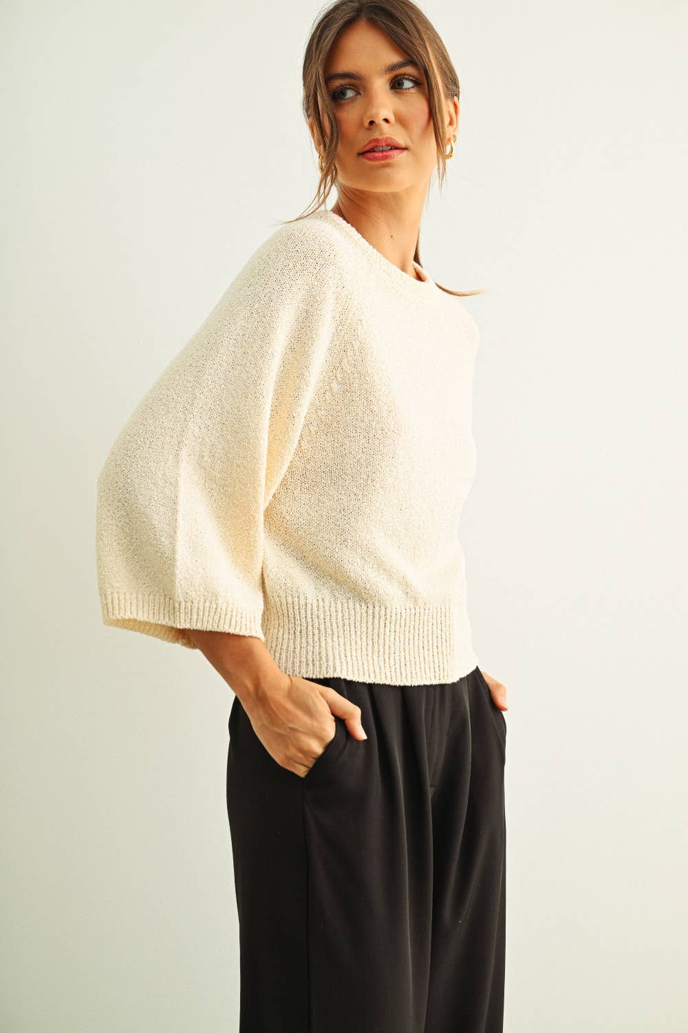 MIOU MUSE - T6252   ROUND NECK 3/4 SLEEVE KNITTED TOP: BLACK