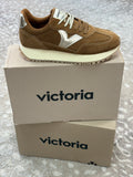 Victoria Viento Cuero