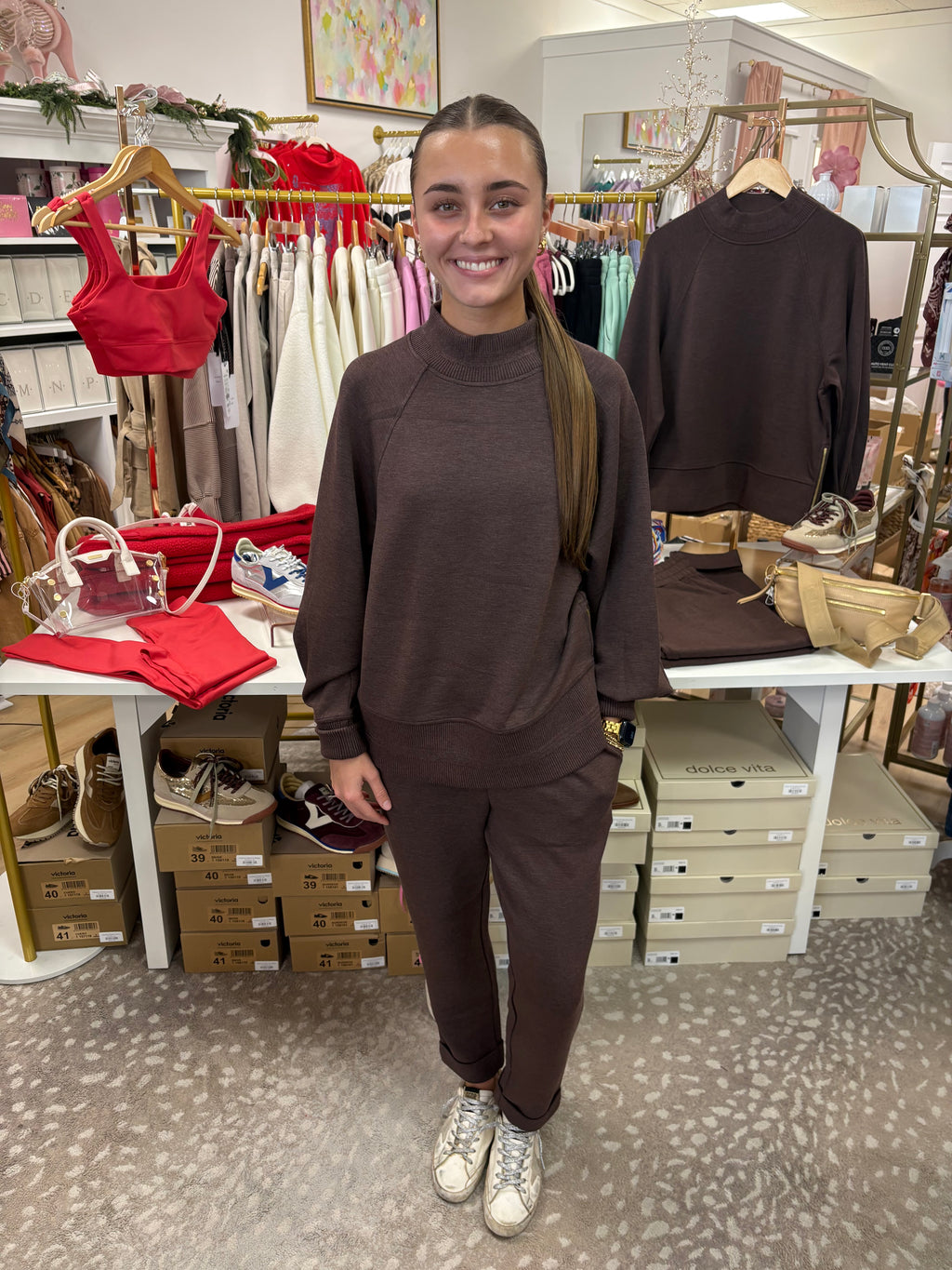 Varley Loxley Boyfriend Raglan Sweatshirt in Coffee Bean