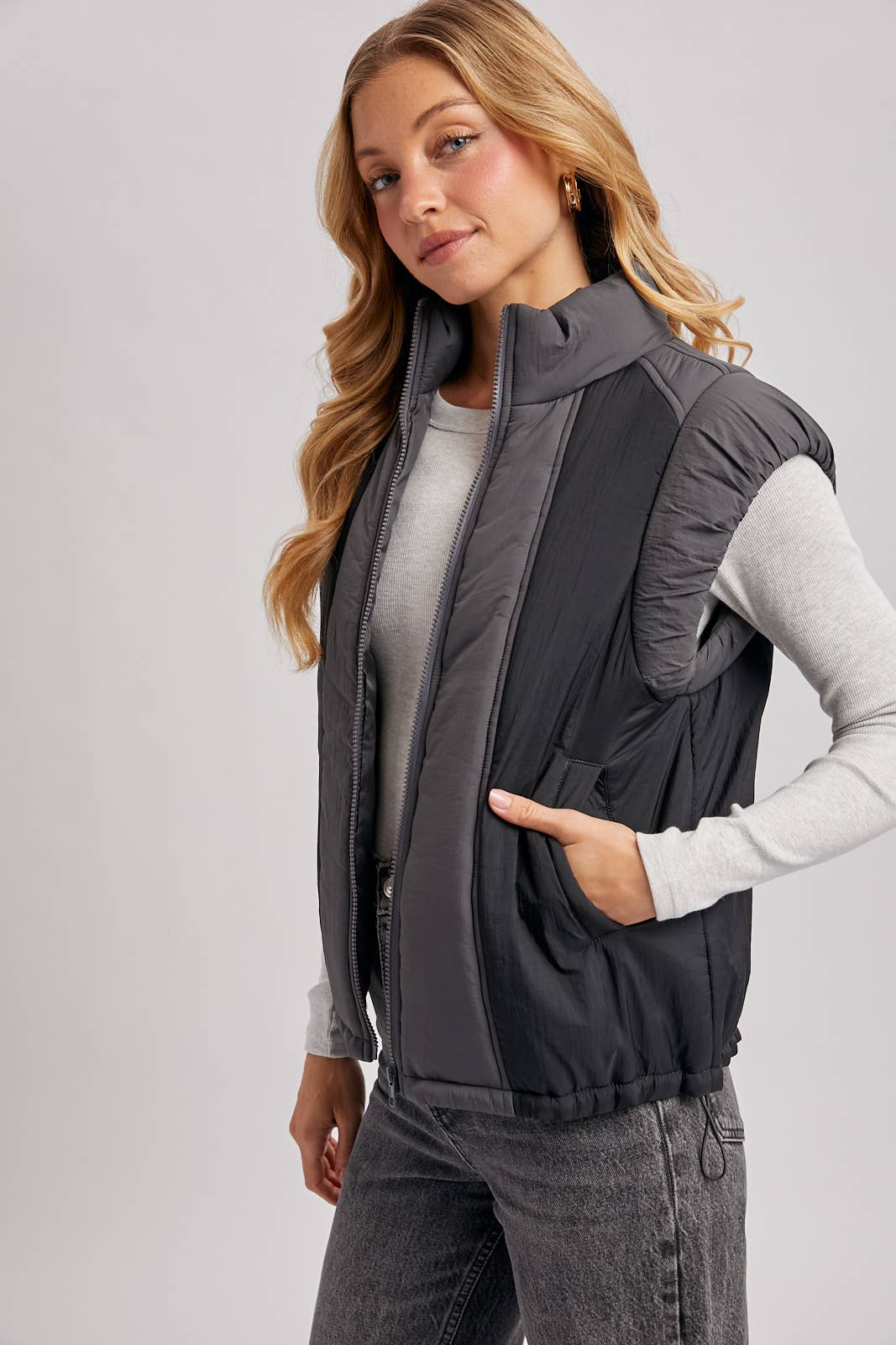 Bluivy - CONTRAST PUFFER ZIPPER DOWN VEST: LATTE COMBO / M