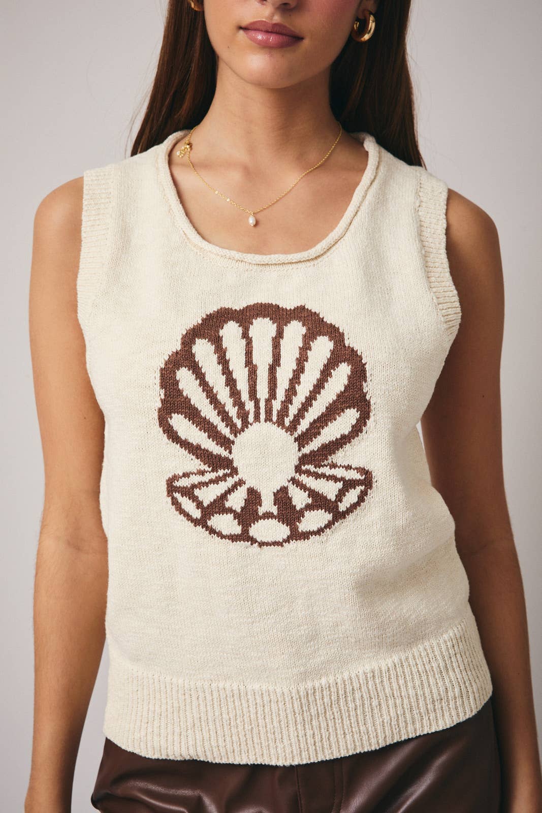 Sunday Edition - ROUND NECK SLEEVELESS SHELL PRINTED SWEATER: CREAM