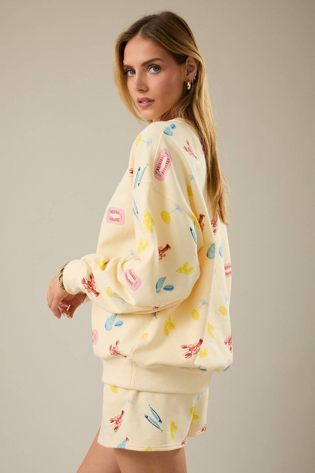 Sunday Edition - ROUND NECK LONG SLEEVE SEA PRINT SWEATSHIRT: BUTTER-MULTI