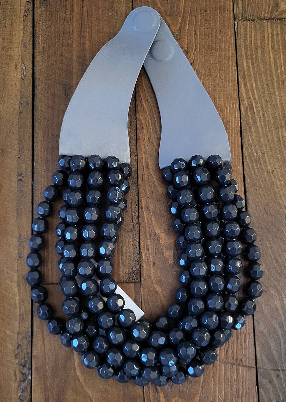 NEW CHUNKY BEADED LAYERED MAGNETIC NECKLACE
